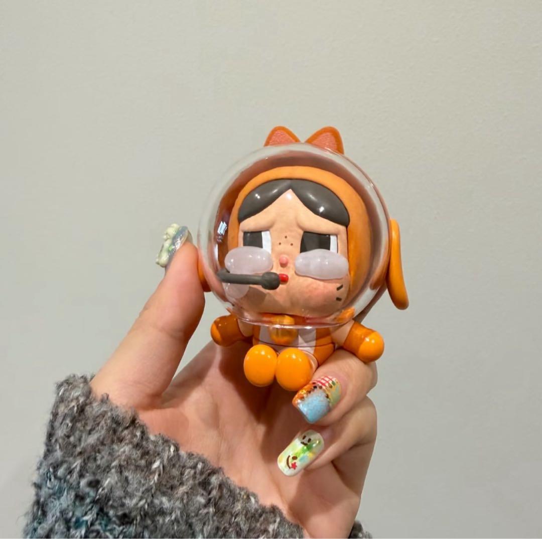 その他 POP MART CRYBABY space cat orange