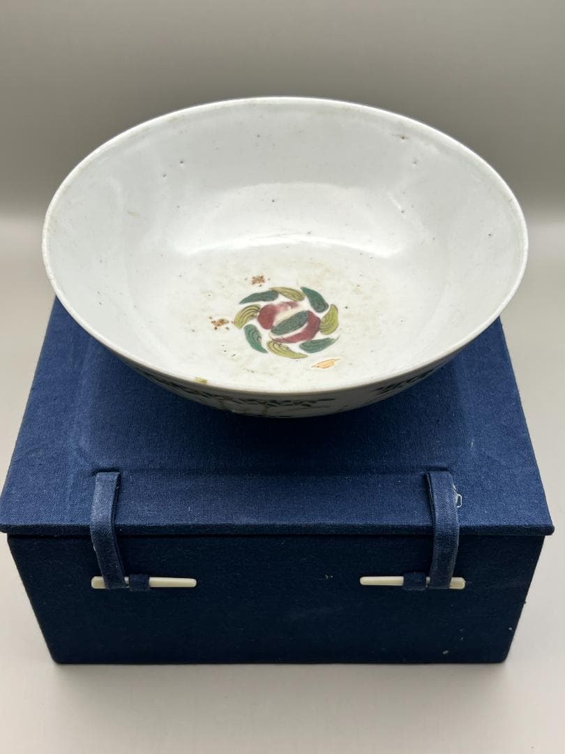 【海】中国美術　清末民国期　粉彩碗　直径16.3㎝　手絵　時代物 古董品　美術品