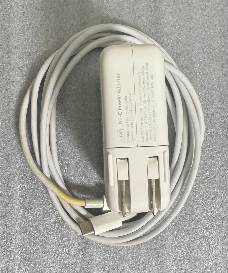 美品 MacBook Pro13 2020 i7 32GB 1TB 充放電169