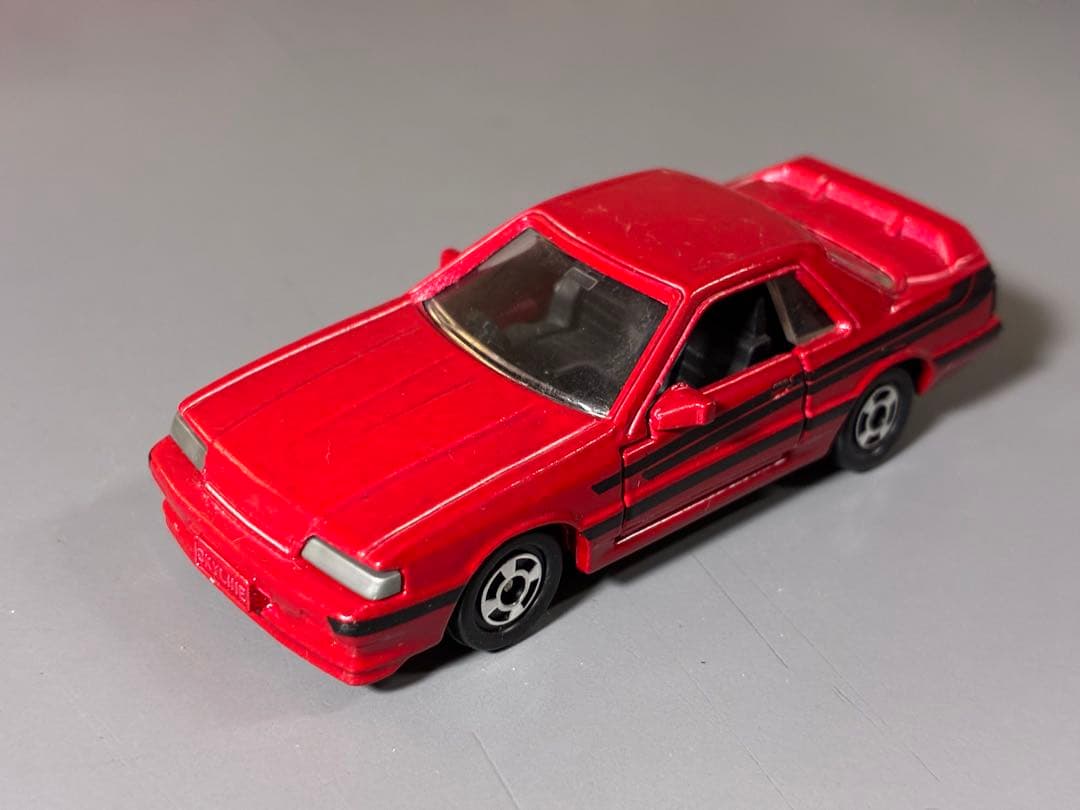 トミカ 日本製 日産 スカイライン