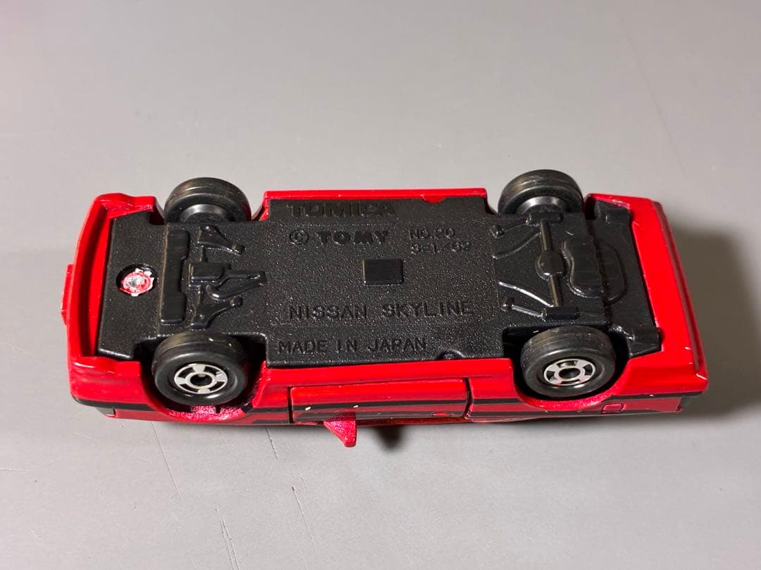 トミカ 日本製 日産 スカイライン