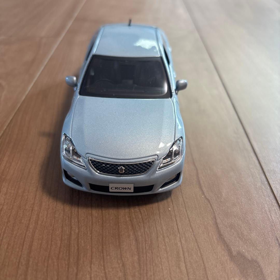 【非売品】TOYOTA クラウン　色見本ミニカーライトブルーマイカメタリック