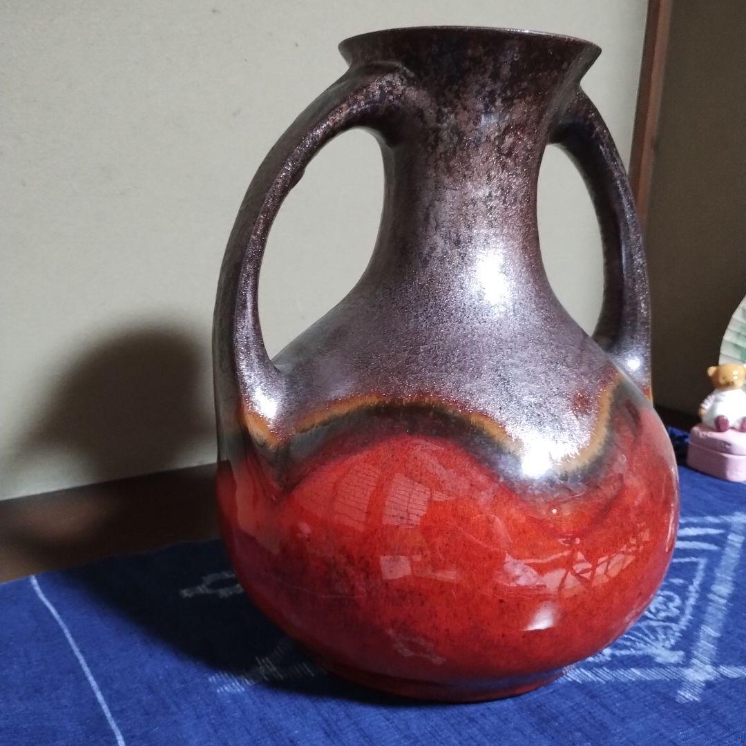 大きい 持ち手付き陶器花瓶 　赤と濃い茶のグラデーション　昭和