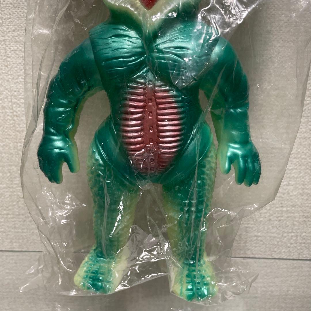 WSWS　B-CLUB 復刻版怪獣　メフィラス星人（畜光）