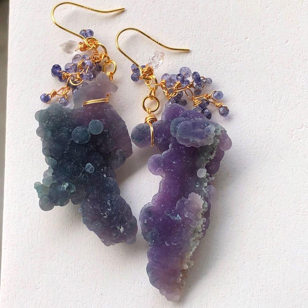 天然石♡超大粒♡ぽこぽこシルキーグレープアゲート×アイオライトのピアス14kgf