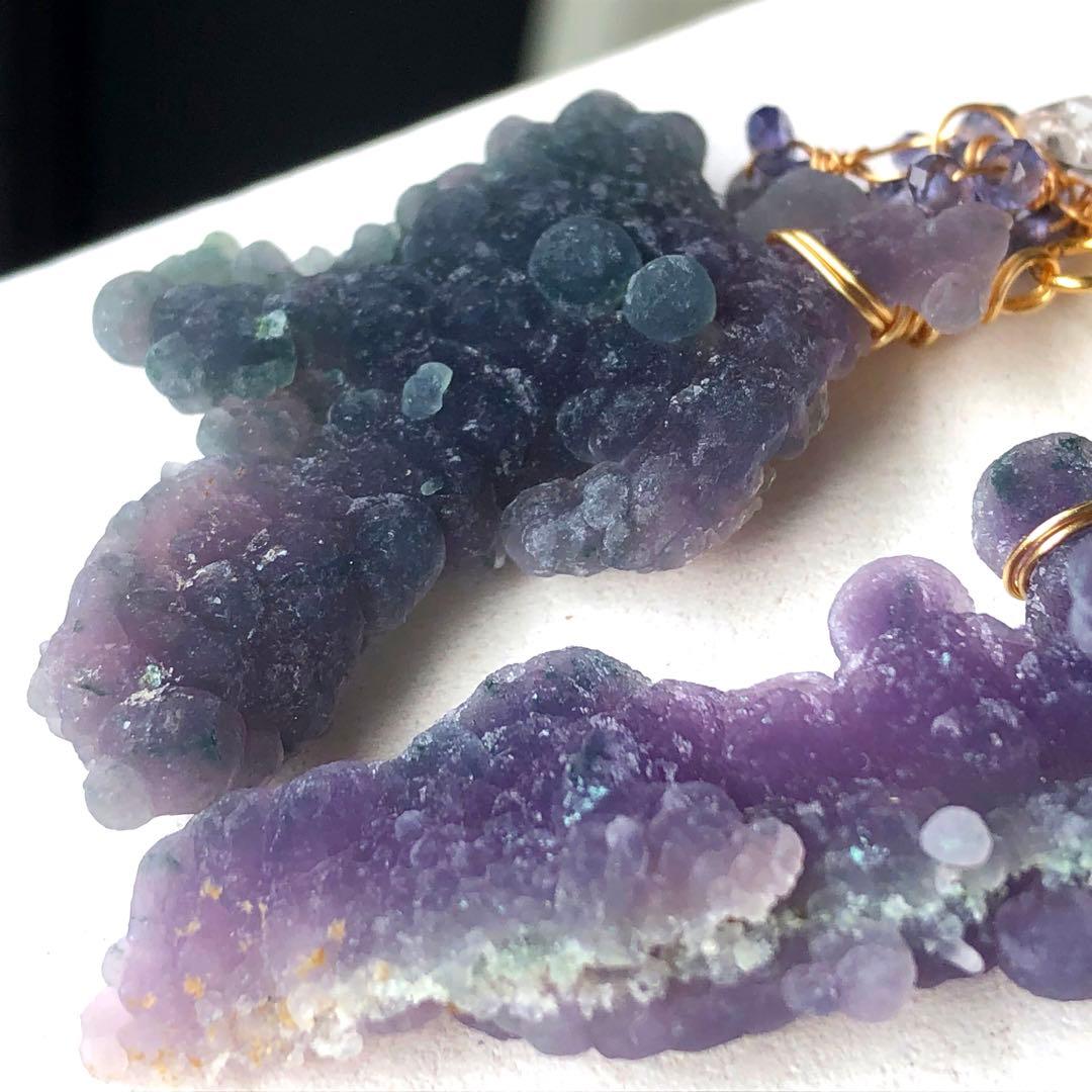 天然石♡超大粒♡ぽこぽこシルキーグレープアゲート×アイオライトのピアス14kgf