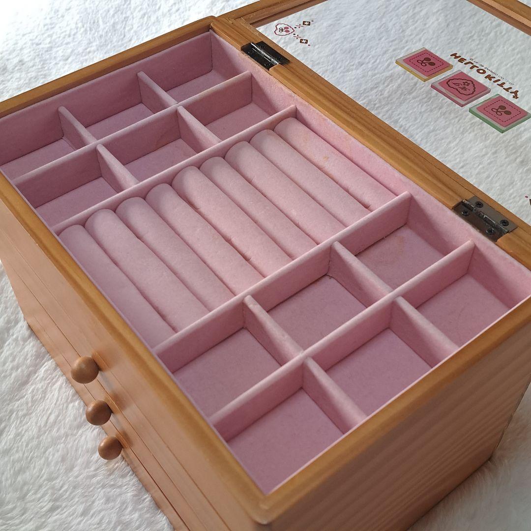希少　ハローキティ　木製　3段　ジュエリーBOX　収納ケース　アクセサリーケース