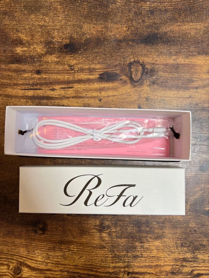 ReFa ヘアアイロン 充電ケーブル付き