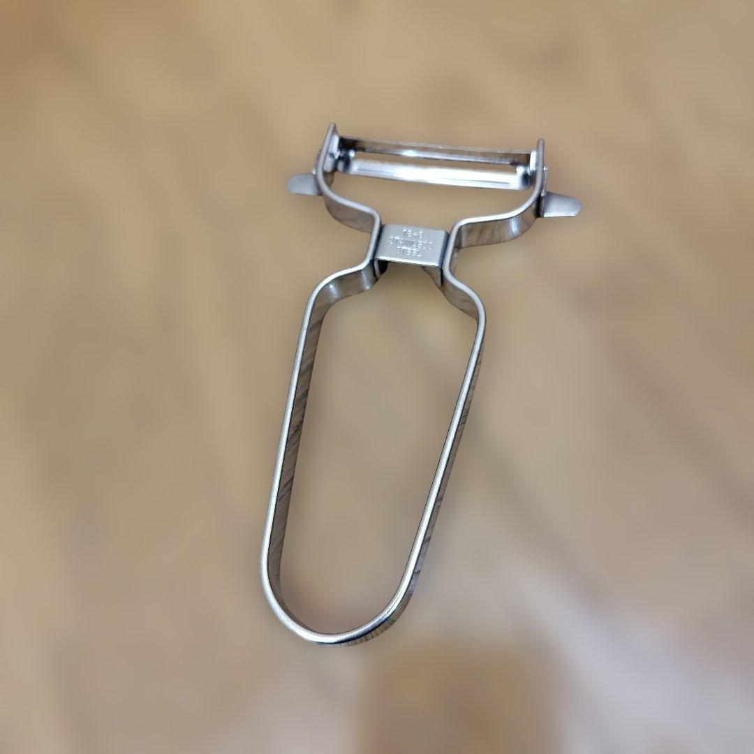 【新品】栗原はるみ 　調理器具(片口ボウル、計量カップ、茹でざる、ピーラー)