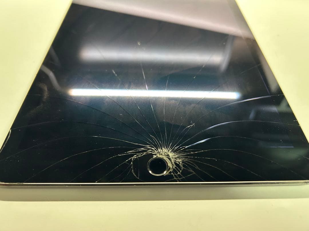 Apple iPad Air 第2世代 16GB スペースグレイ