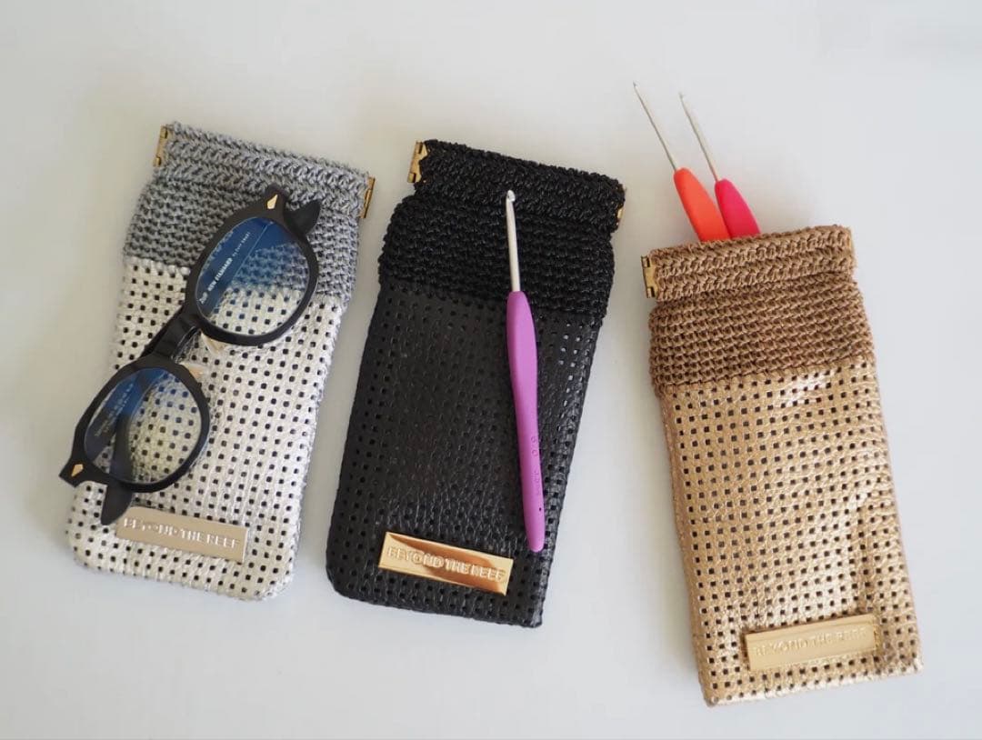 ビヨンドザリーフ　ジョリーメガネケース　ゴールド