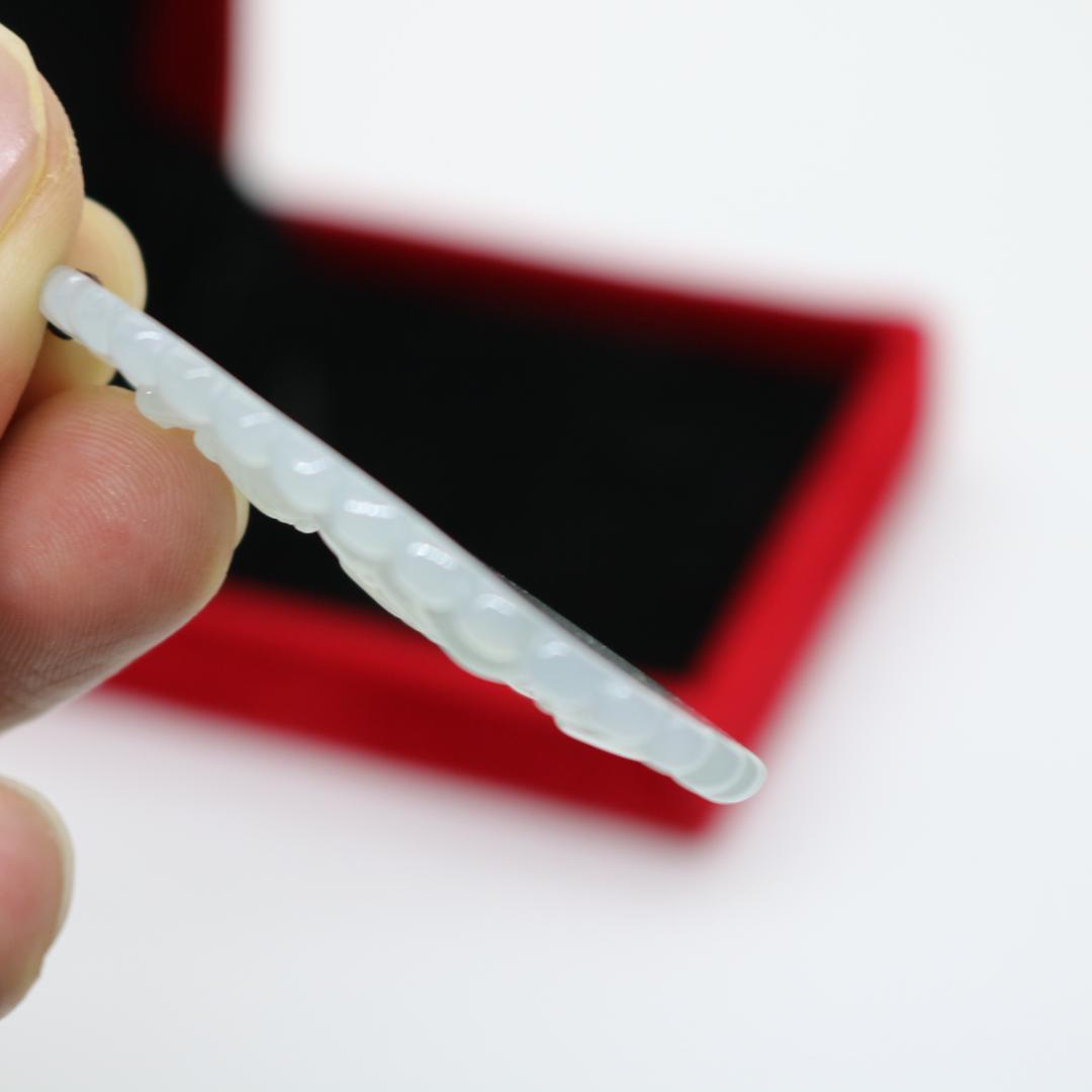 訳あり 観音菩薩　ミャンマー天然A貨翡翠　ジェイダイト　ペンダントヘッド 天然石