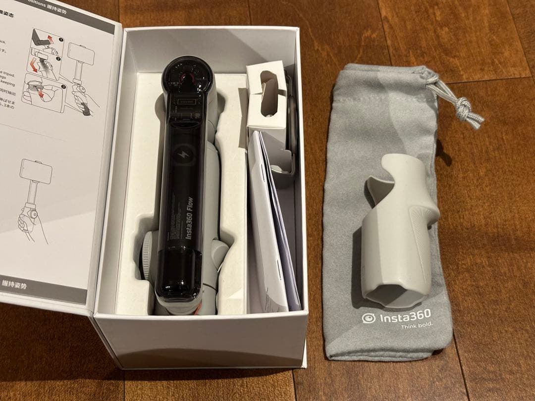 Insta360 Flow　即日発送/手渡し可　値下げ交渉受け付けます