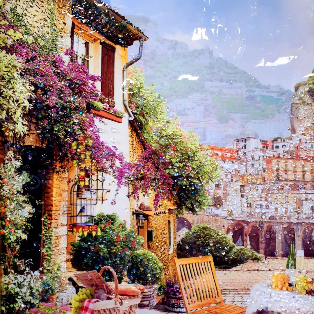 輸入雑貨　天然水晶石　『中世の村』　クリスタルアート　ゴールドフレーム