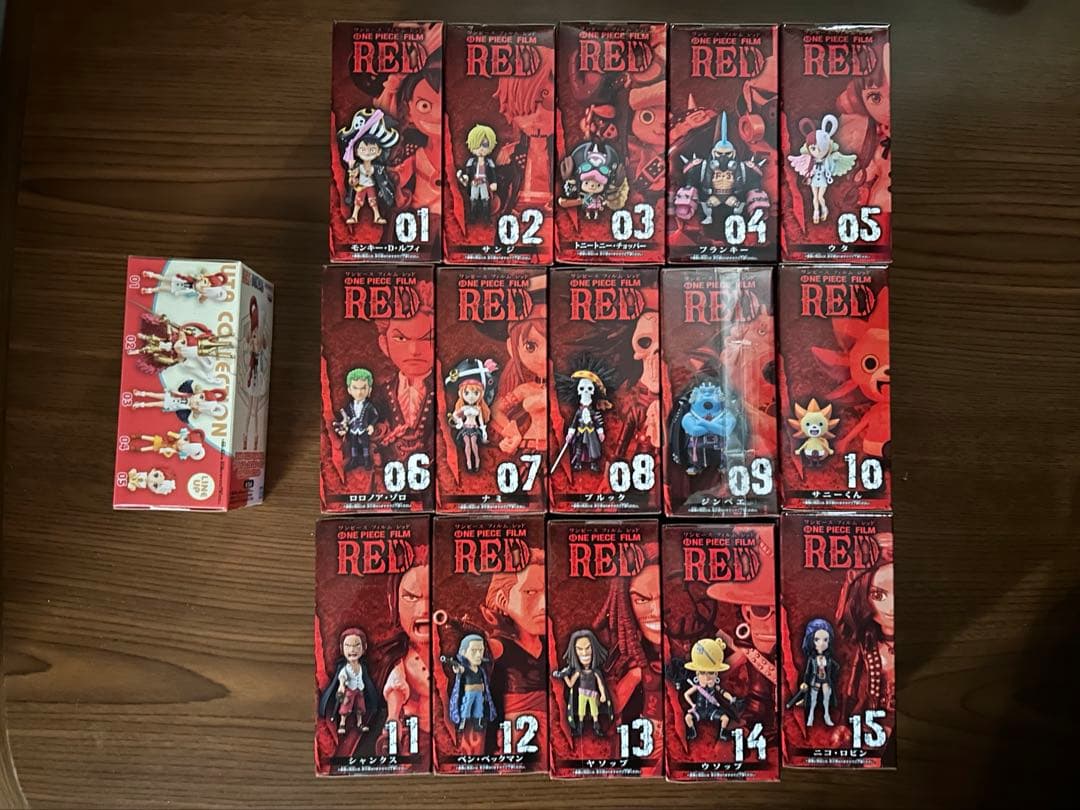 ワンピースフィルムREDフルセット+おまけ1個付き【新品未使用】
