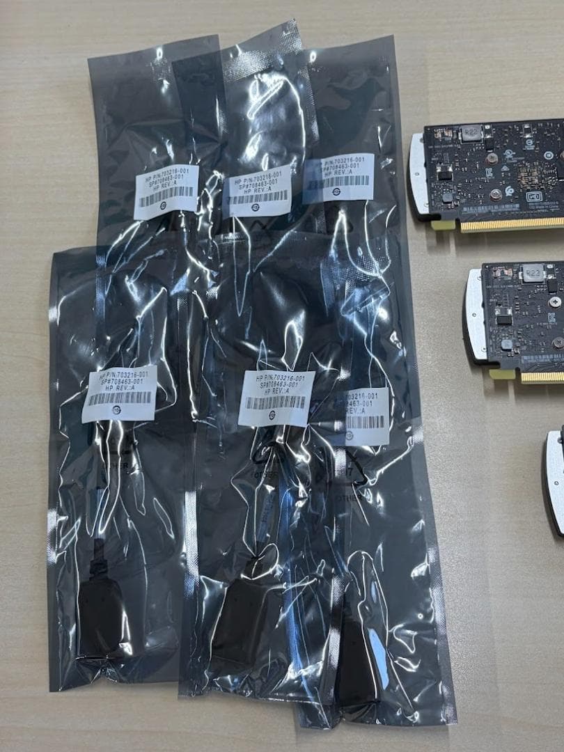 ☆ 新品未使用 ☆ NVIDIA T1000 8GB グラフィックボード*3個