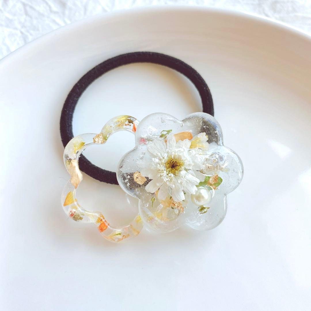 レジンヘアゴム 大ぶり　お花リング　氷　白　オレンジ　イエロー　マトリカリア