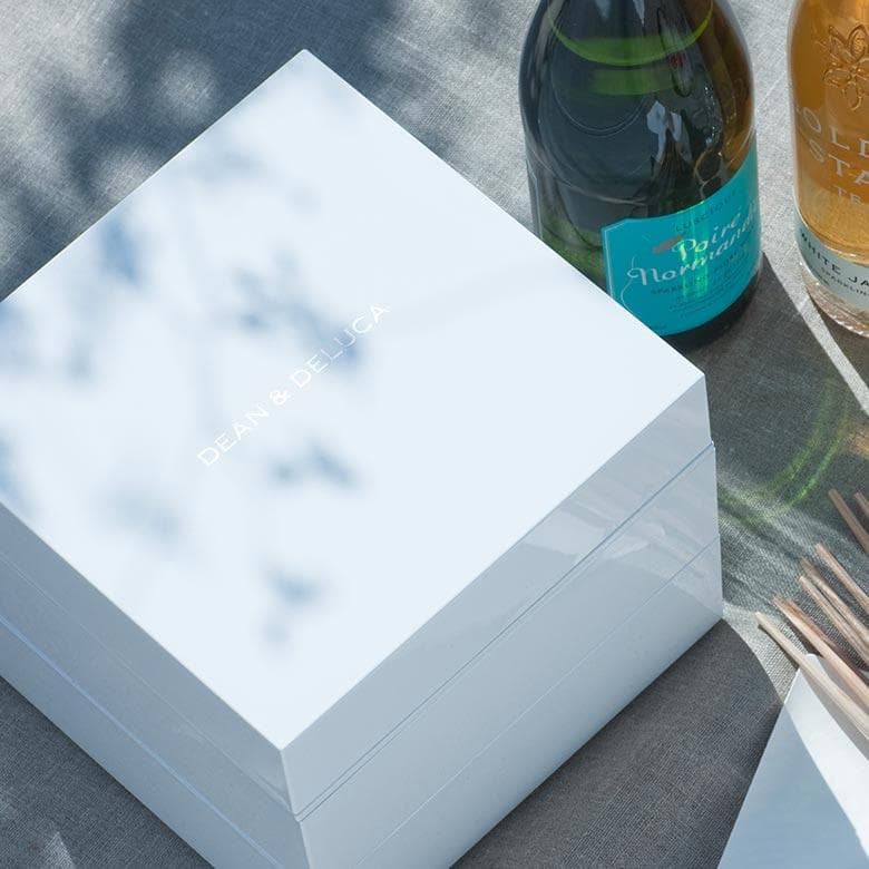 新品 ☆ ディーン＆デルーカ 三段重(大) 風呂敷付き！重箱 おせち 弁当箱