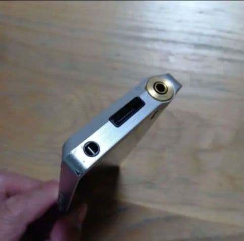 J*]様 SONYウォークマンNW-ZX1 128GB　動作良好