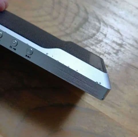 J*]様 SONYウォークマンNW-ZX1 128GB　動作良好