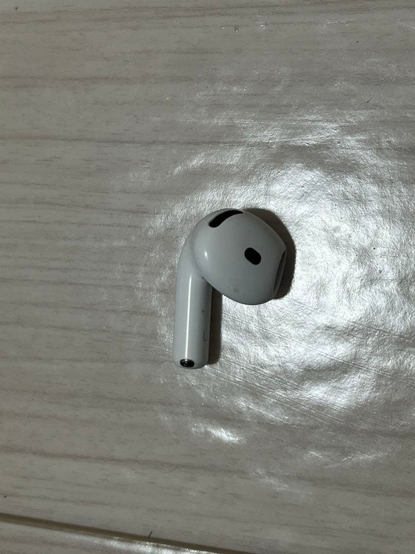 Airpods 第4世代　ノイズキャンセリングあり　左耳のみ　A3056