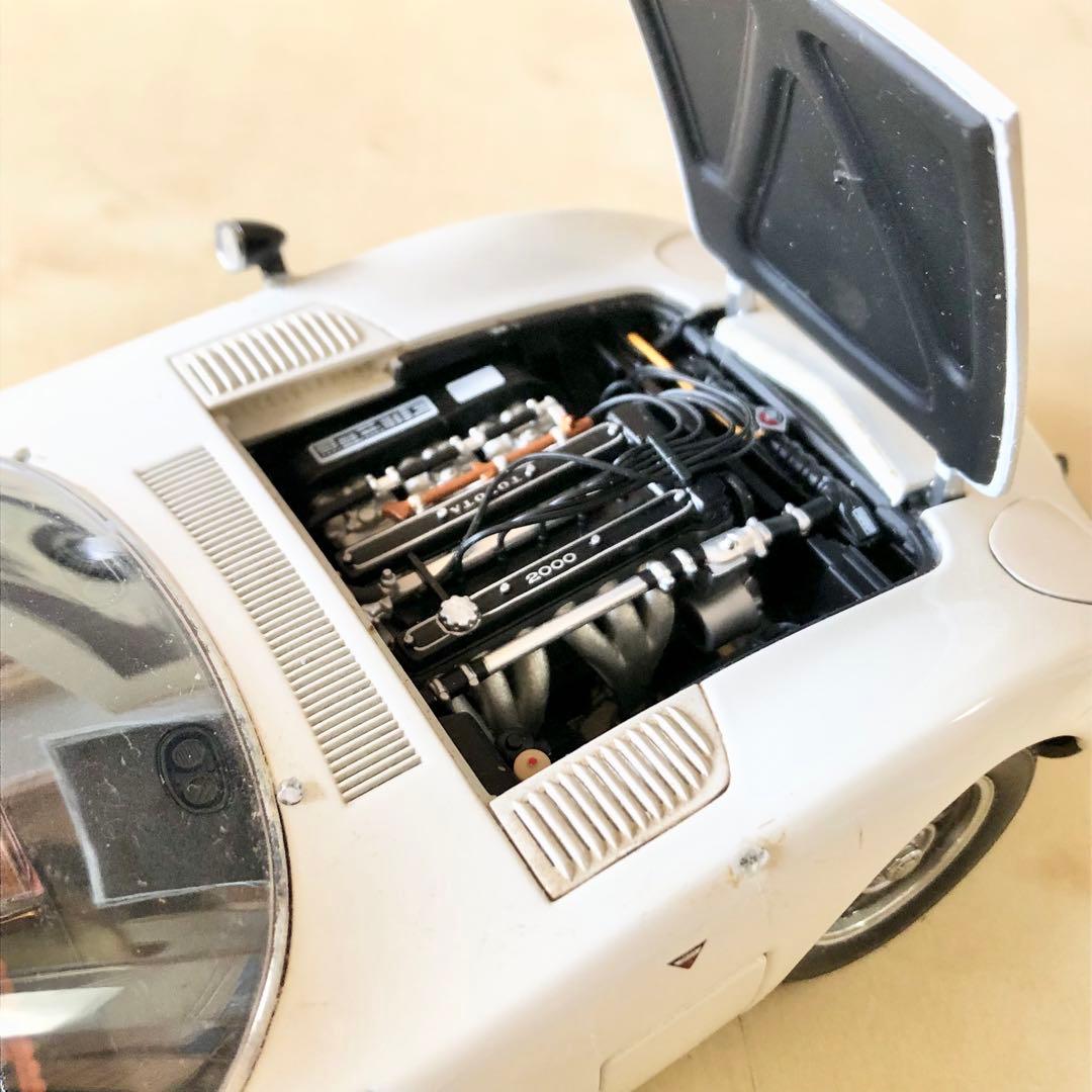 オートアート 1/18 トヨタ2000GT パーツ破損