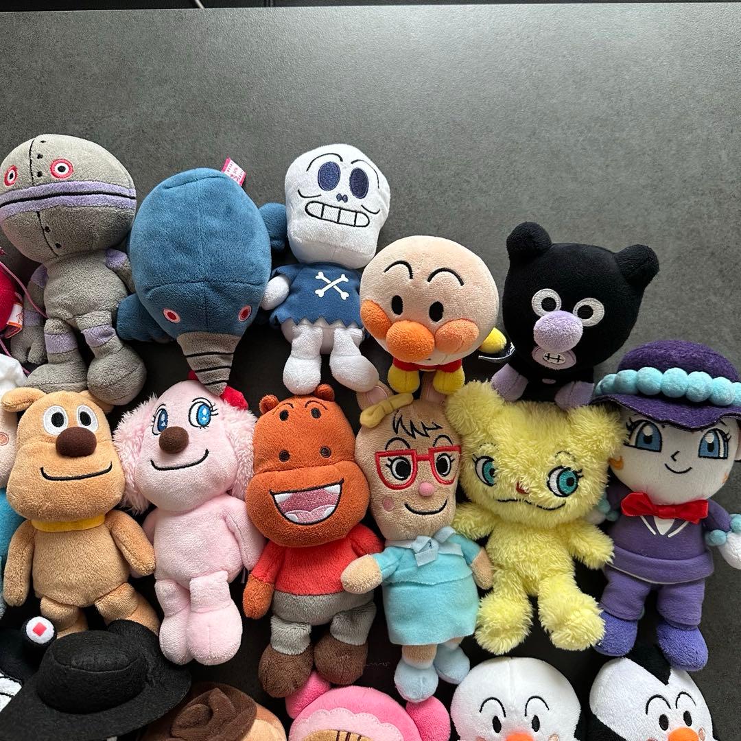 アンパンマンぬいぐるみ35点まとめ売り