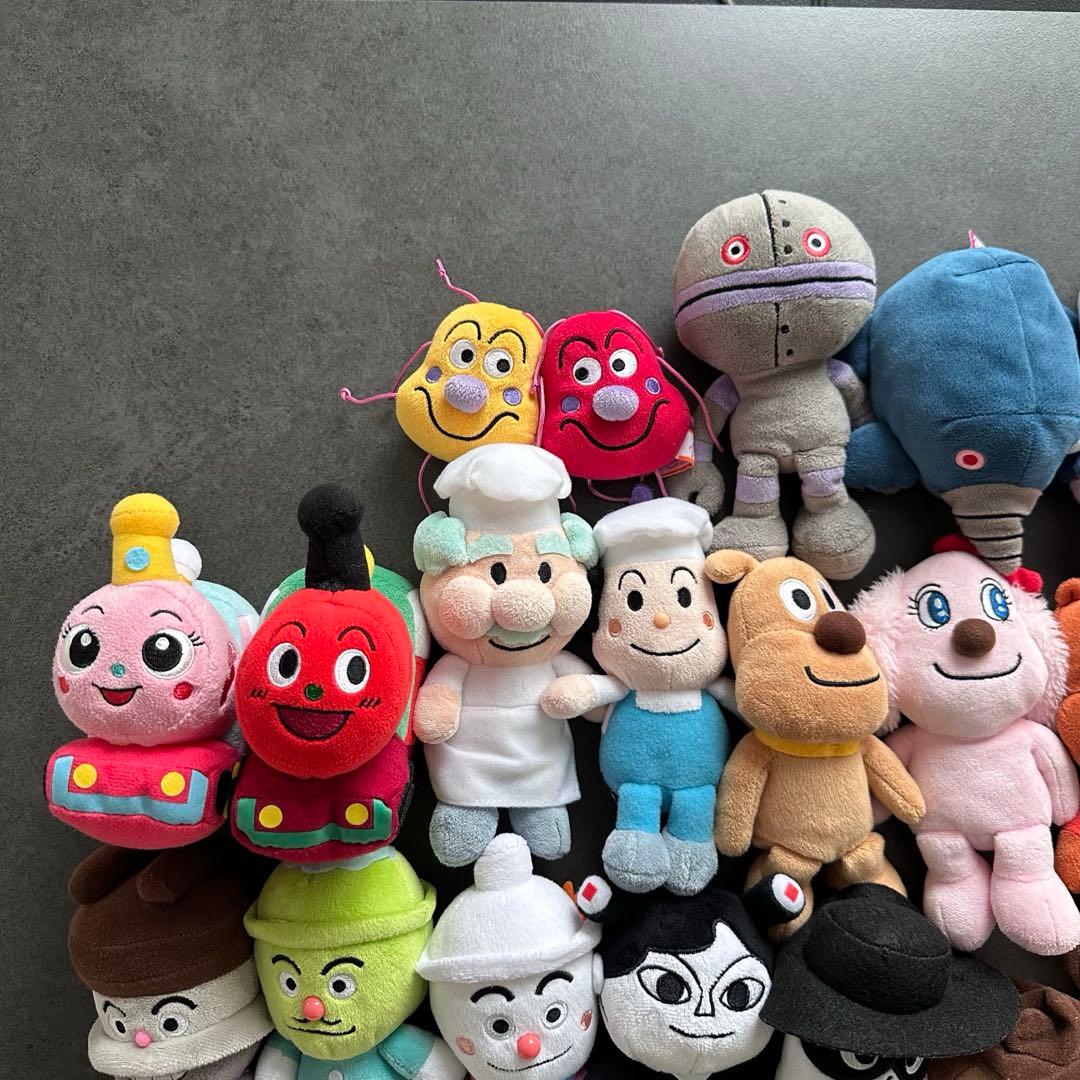 アンパンマンぬいぐるみ35点まとめ売り