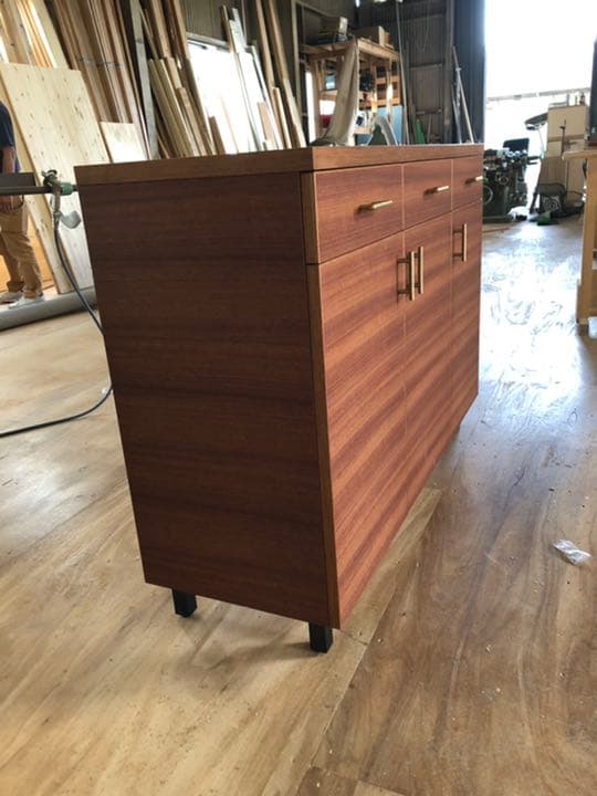 マコレ材キャビネット