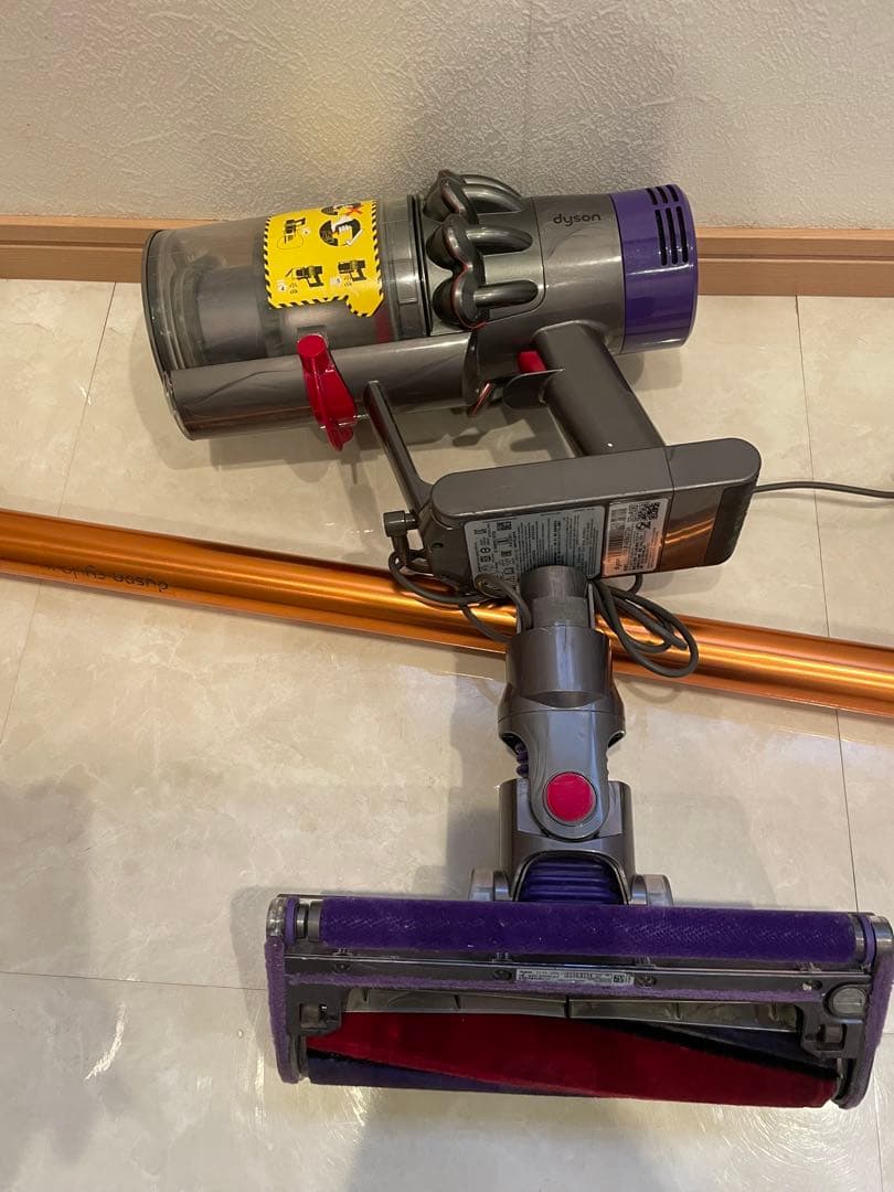 掃除機・クリーナー Dyson V10 (SV12) Fluffy