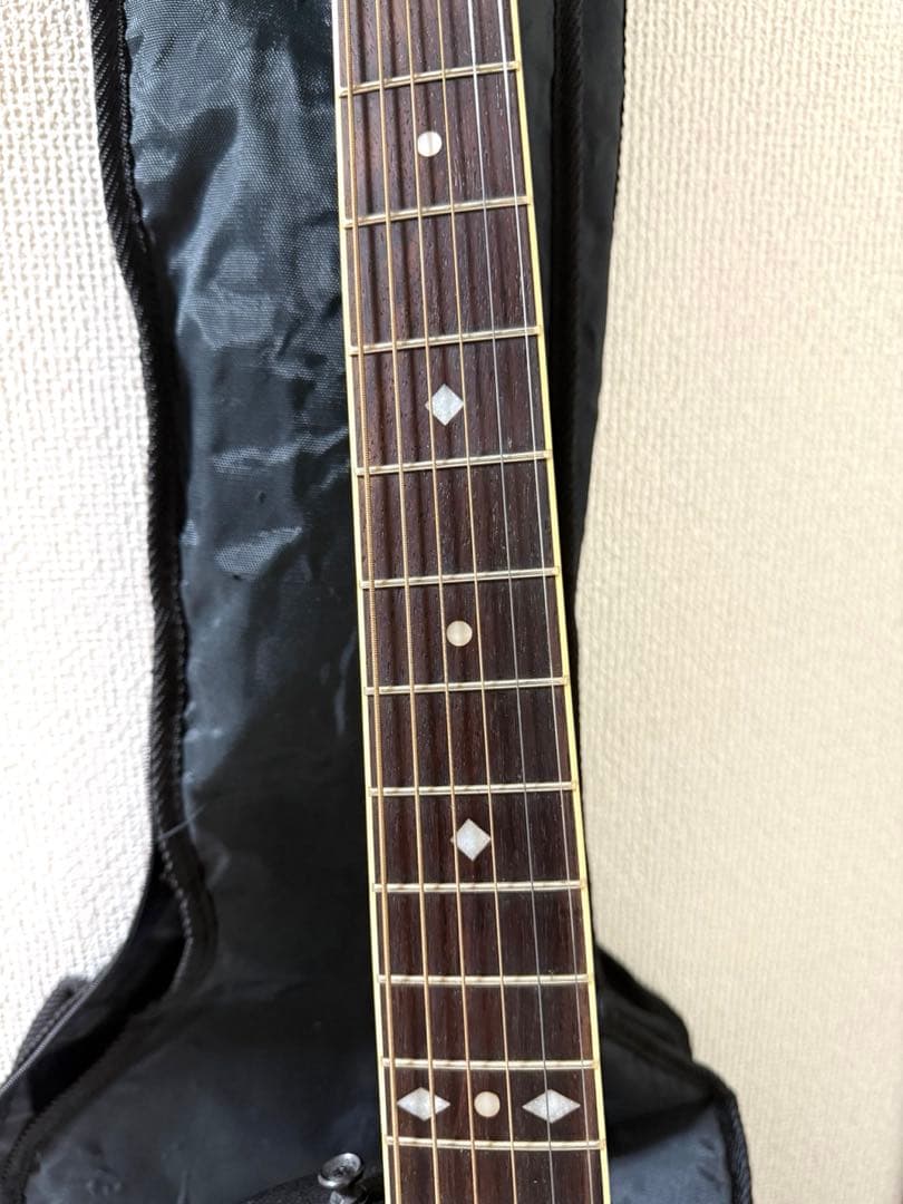 エレキギター、CS257, Ovation Celebrity Deluxe