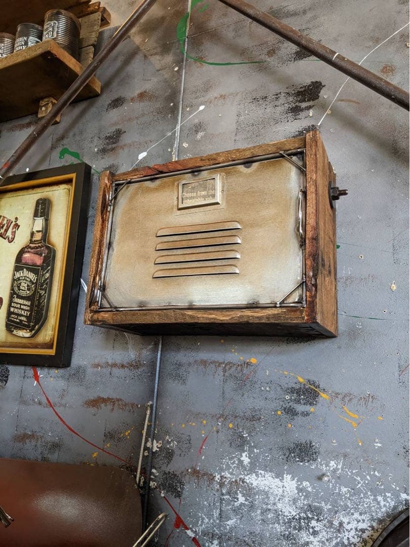 ヴィンテージウッドがクールなキーボックス アメリカンヴィンテージを感じるケース