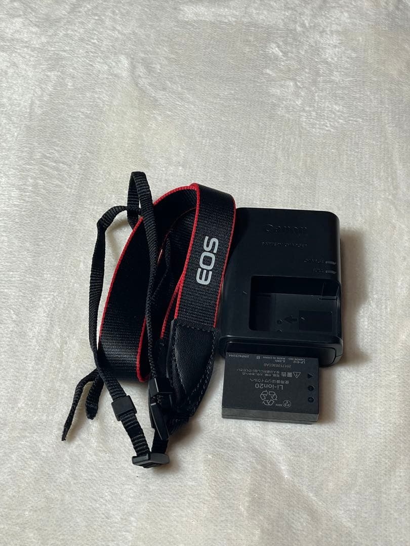 Canon EOS M2 レンズキット♥️Wi-Fi内蔵