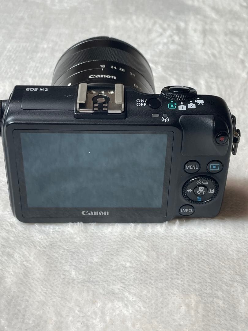 Canon EOS M2 レンズキット♥️Wi-Fi内蔵