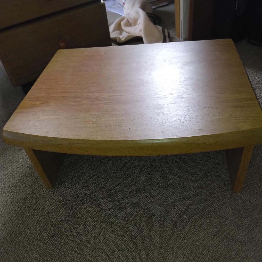 新春大セール！美品！木製デスクPC置き台付きワゴン引き出し2つ付き ブラウン