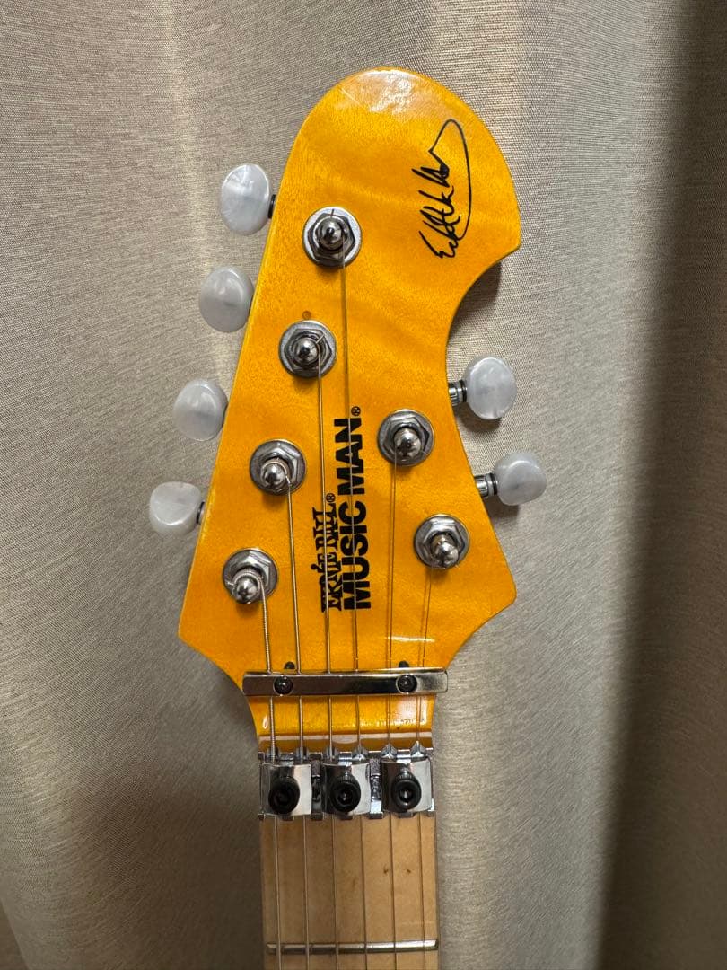 【変更あり】ノーブランド　MUSIC MAN EVH風　ギター