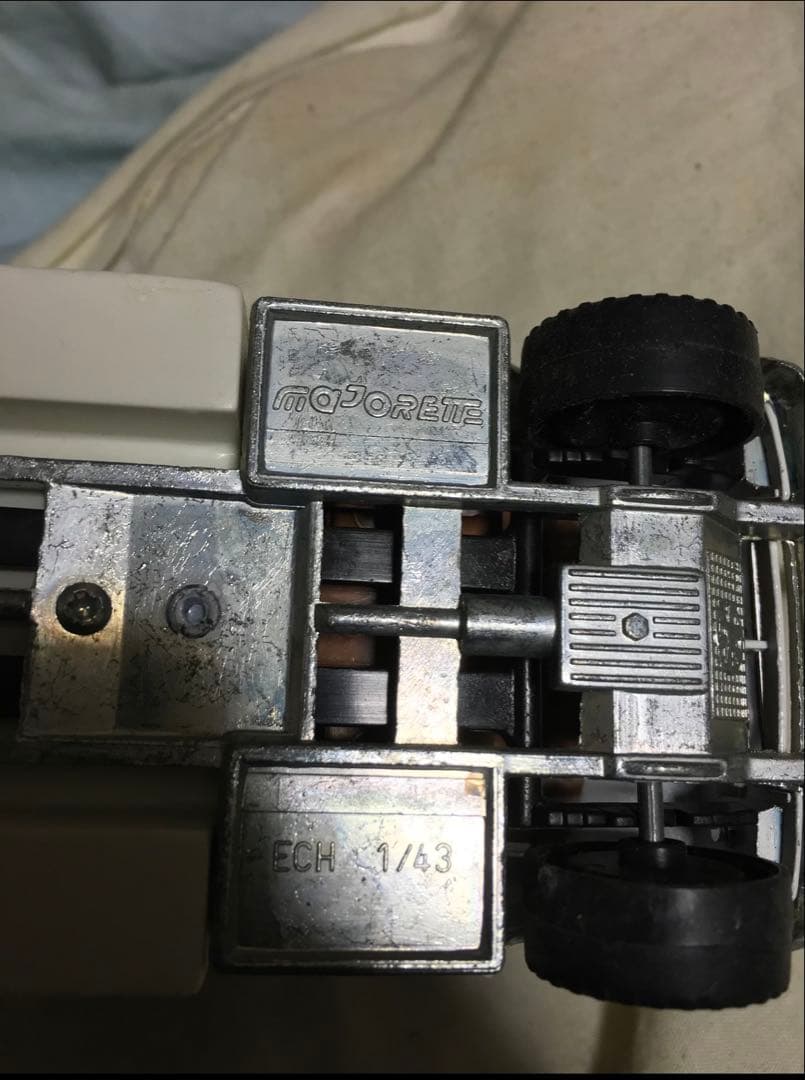 米国キャンピングカー ウィネベーゴ Cクラスモーターホーム 1/43