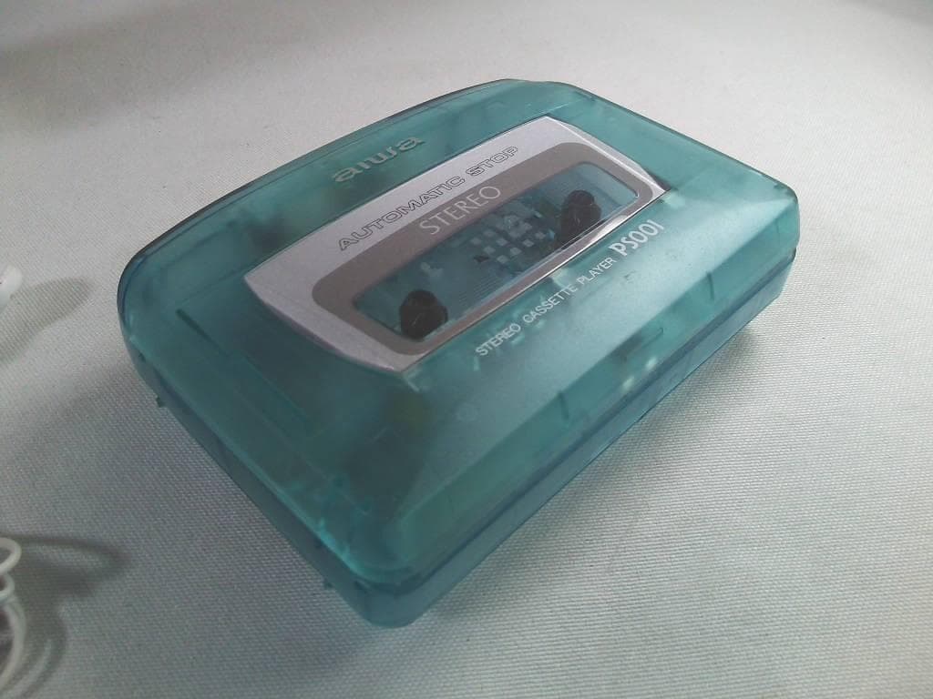 動作美品★AIWA カセットプレーヤー HS-PS001