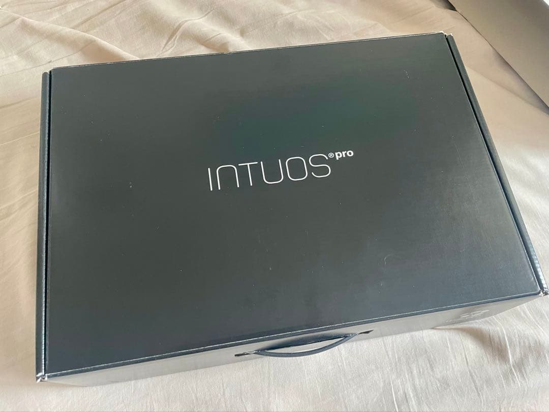 Wacom Intuos Pro Small PTH-451/K1ペンタブレット