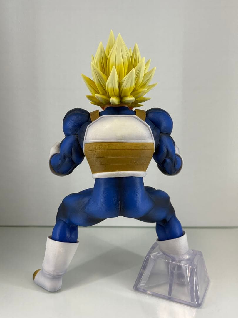 ドラゴンボール　一番くじ　フィギュア　超トランクス　ベジータ