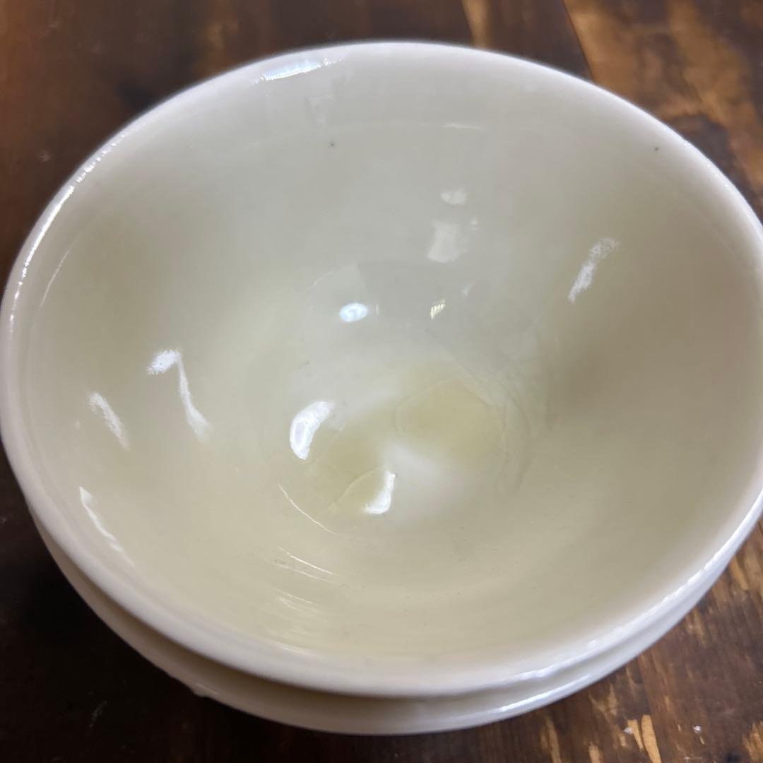 作家　陶芸作家　いっちん　ボツボツが可愛い白い飯碗　2つ