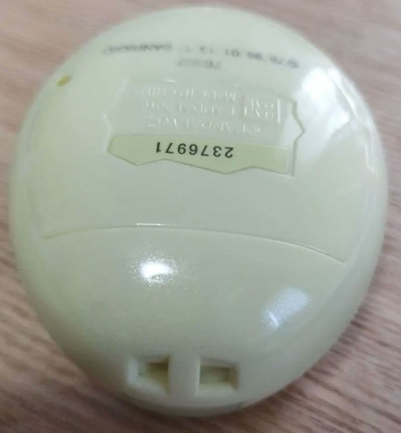 たまごっち　みくす　 サンリオ　黄色