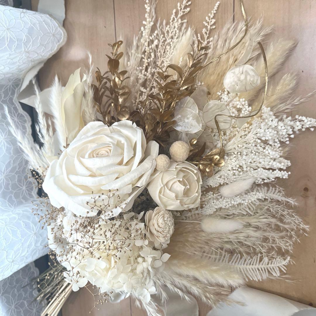ウェディングブーケ　プリザーブドブーケ　ホワイトゴールド系ブーケ　ブートニア付❣️