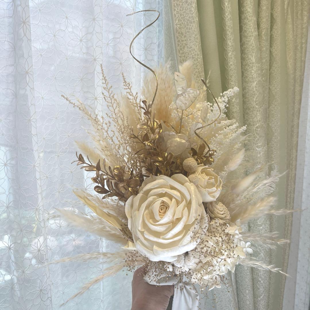 ウェディングブーケ　プリザーブドブーケ　ホワイトゴールド系ブーケ　ブートニア付❣️