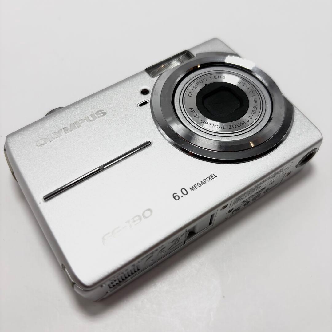 【美品】OLYMPUS FE-190 シルバー コンパクトデジタルカメラ