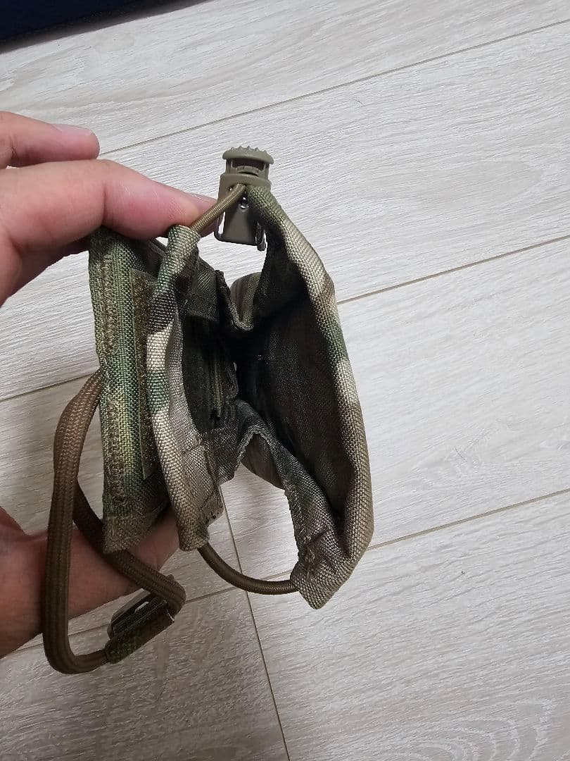 TYR ラジオポーチ　マルチカム