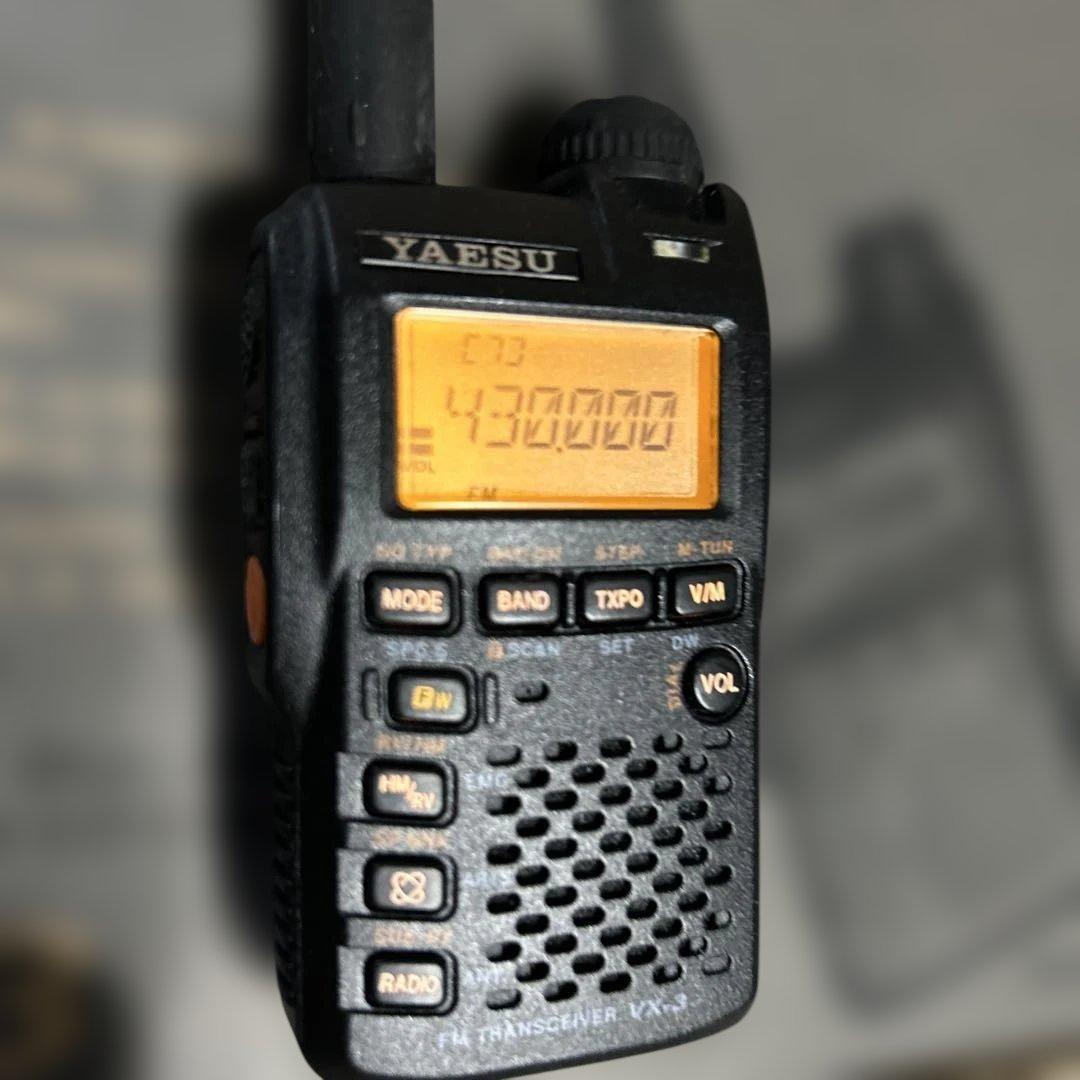 YAESU VX-3 アマチュア無線機