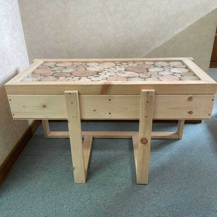 切り株を敷き詰めたローテーブルセンターテーブル