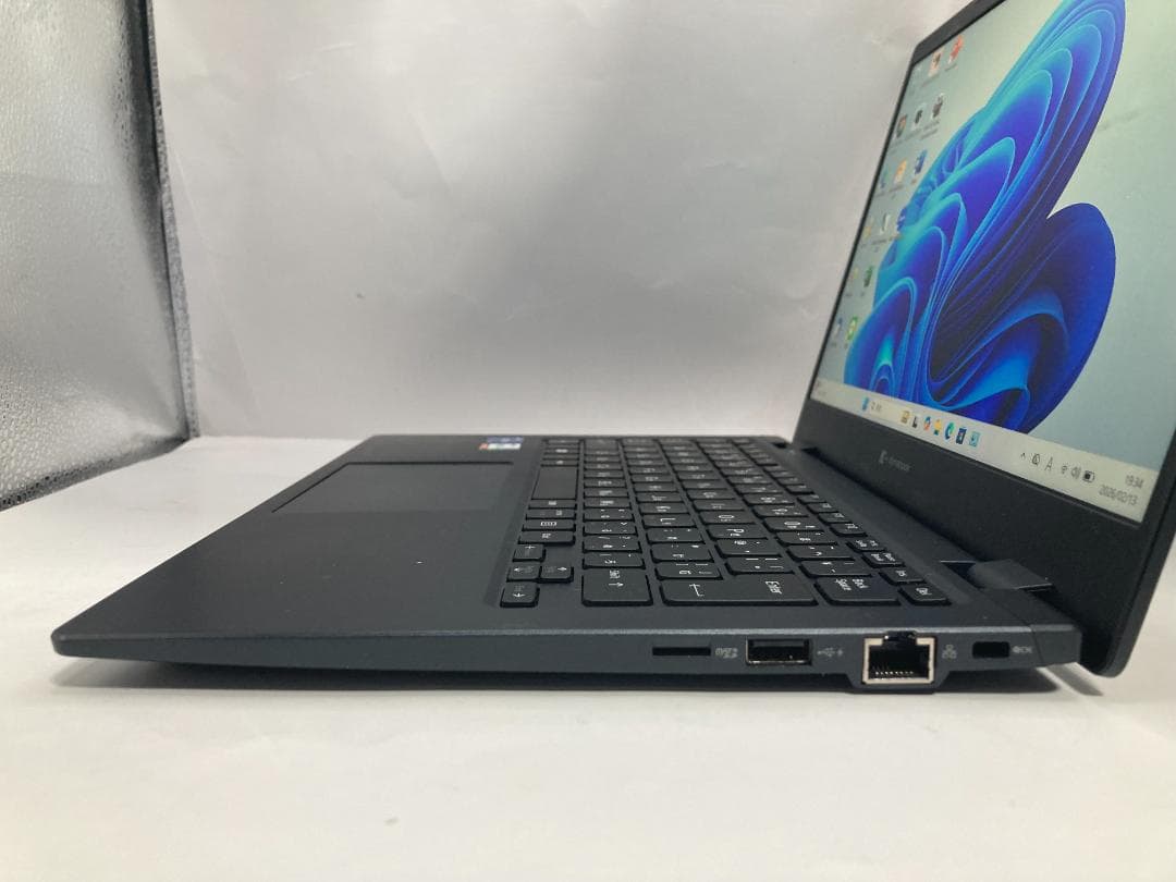 2022年製✨超軽量978g！第12世代i5/16GB/新品SSD512GB