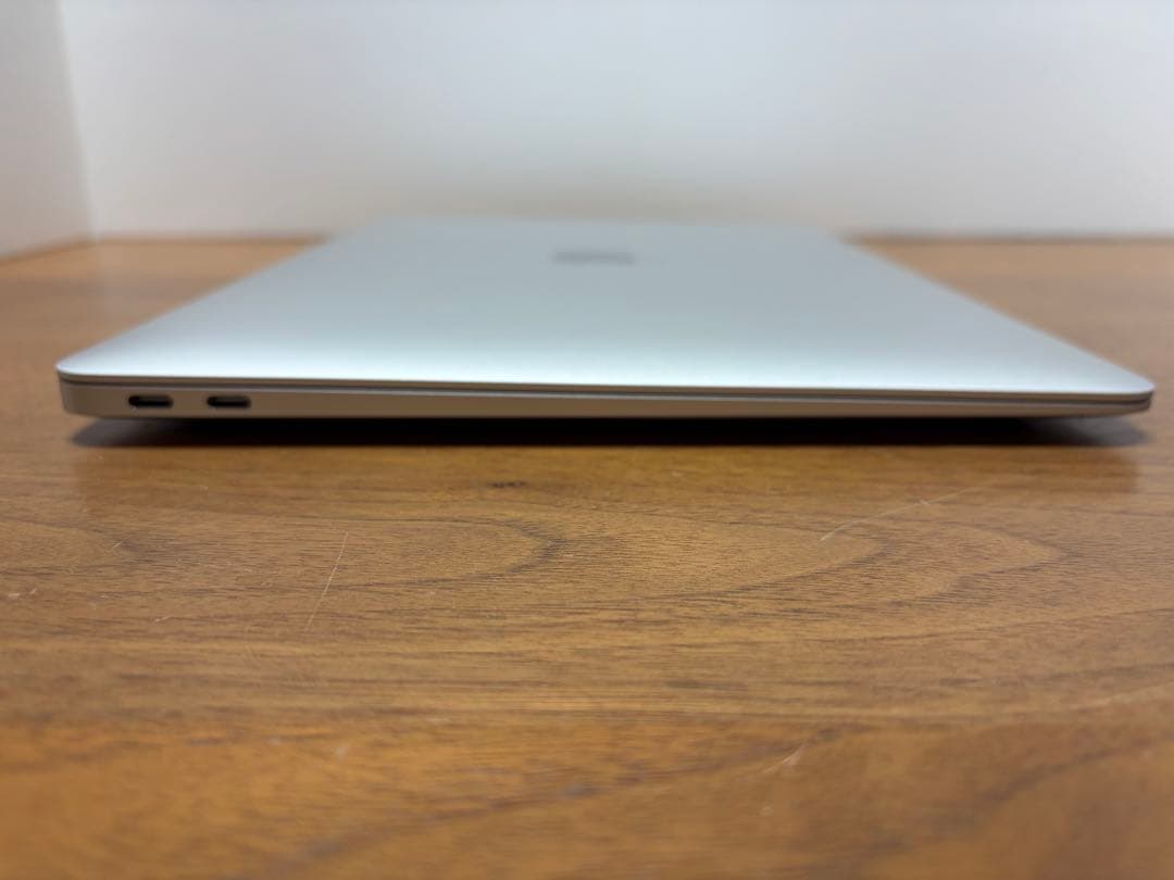 ジャンク美品❗️MacBookAir 2020 i7&16GB&SSD512GB